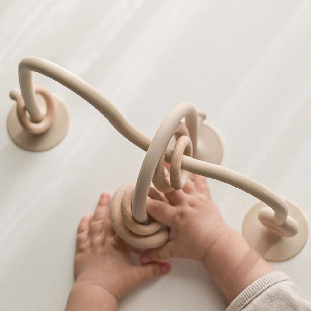 🍼 Montessori Silicone Desktop Toy | Sensory Rings for Baby’s First Learning